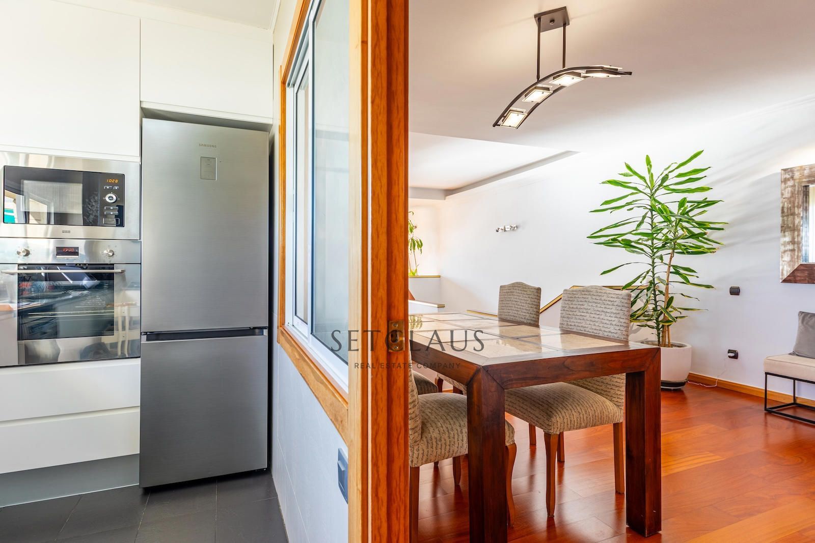 Comprar Dúplex en segunda línea de mar con vistas panorámicas y 2 plazas de garaje en Premià de Mar. foto 14