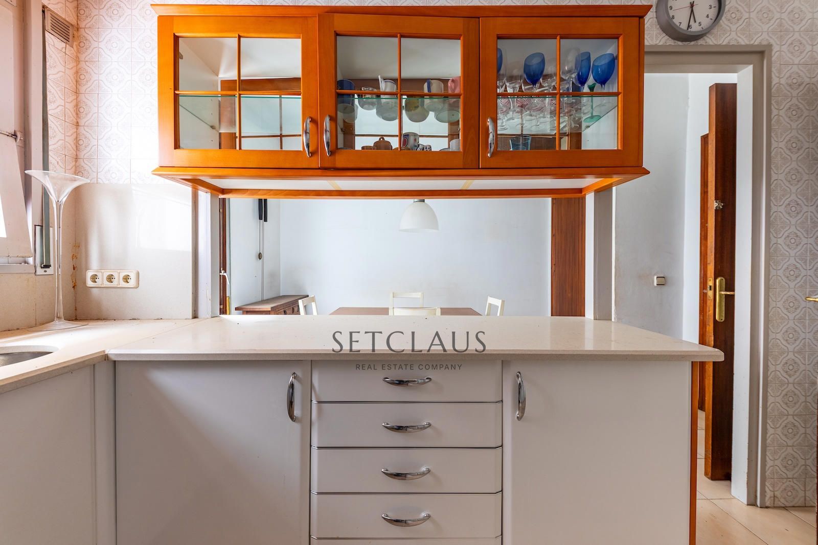 Inmueble Propiedad única en la Plaza del Ayuntamiento de Alella con dos terrazas privadas foto 12