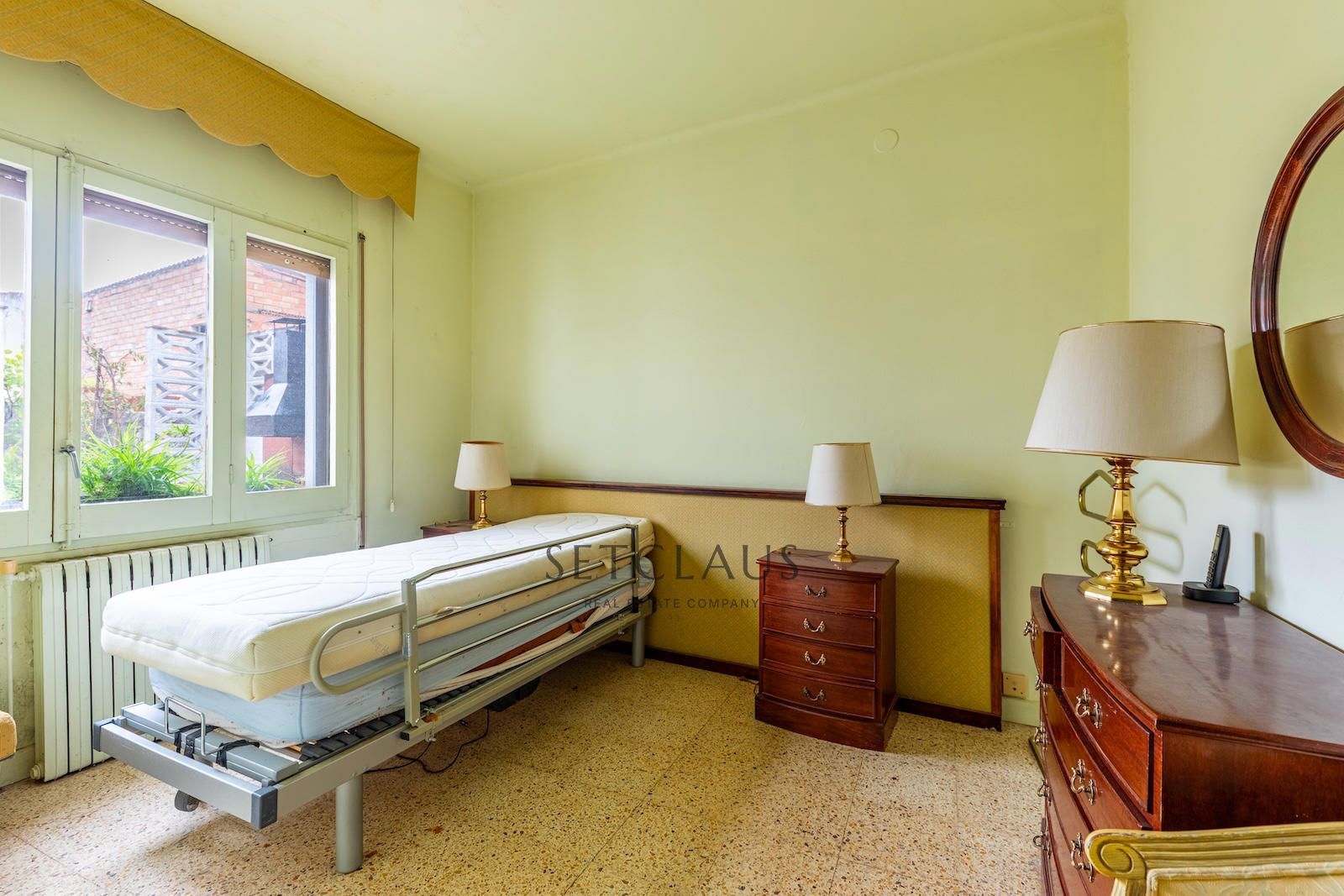 Inmueble Propiedad única en la Plaza del Ayuntamiento de Alella con dos terrazas privadas foto 18