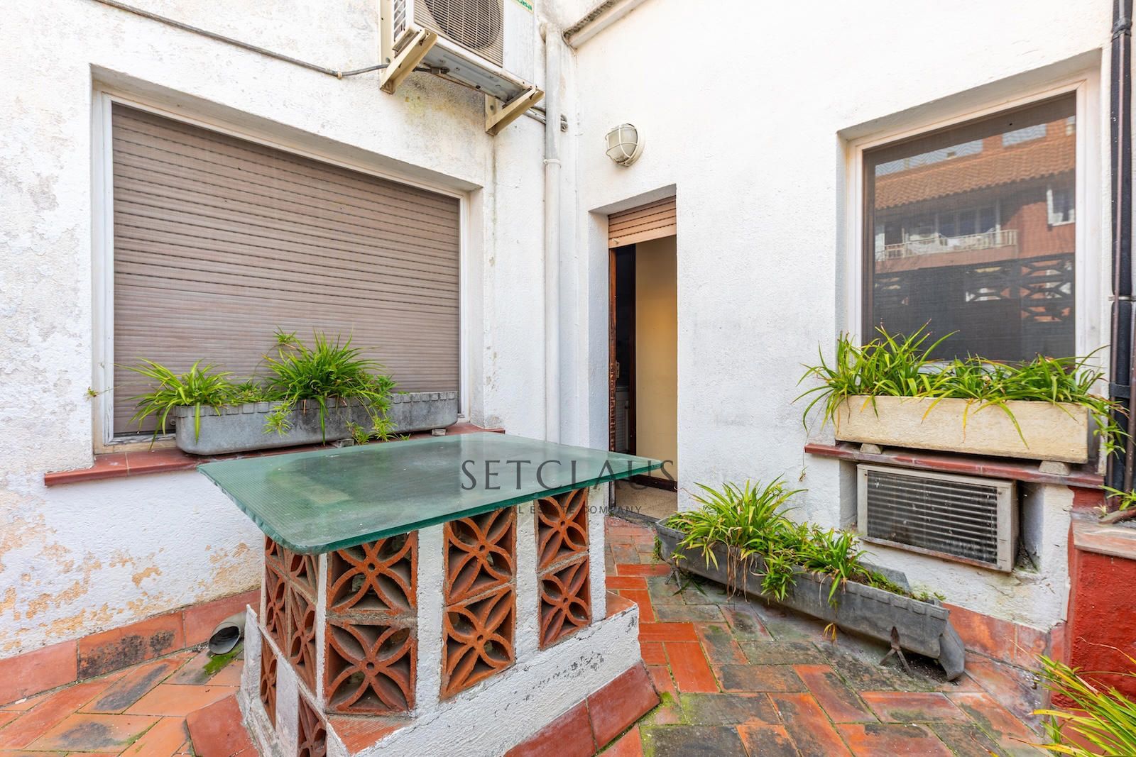 Inmueble Propiedad única en la Plaza del Ayuntamiento de Alella con dos terrazas privadas foto 16