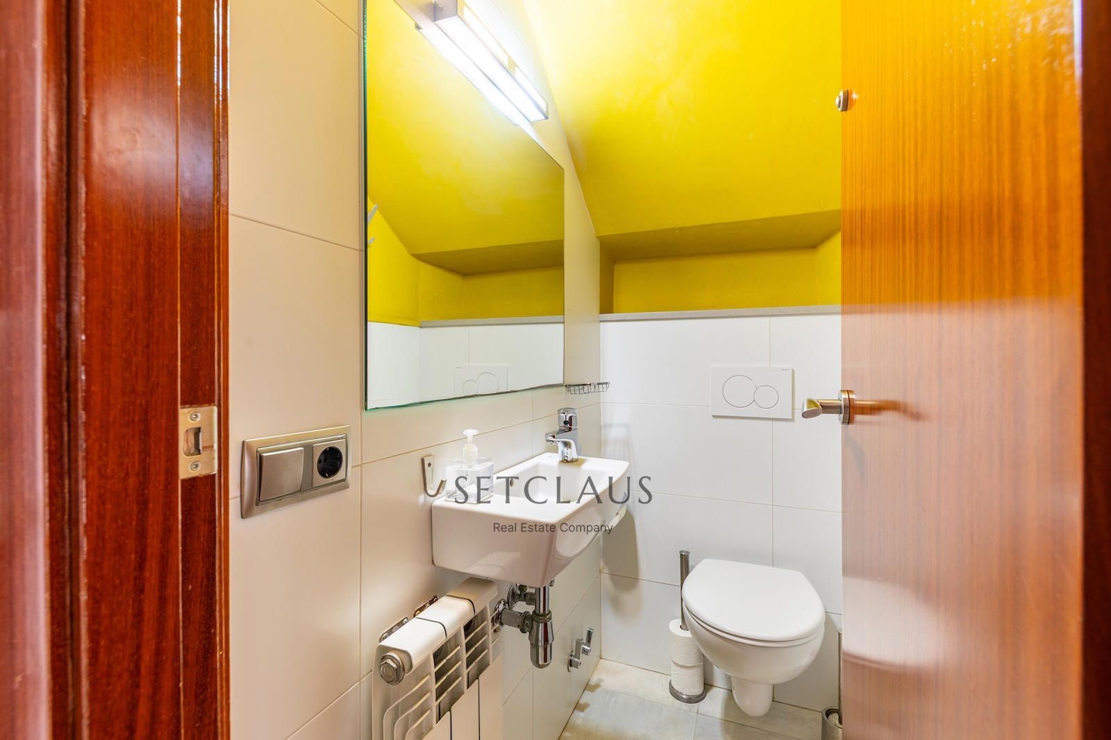 Comprar Adosada en primera línea de mar con vistas panorámicas y parking en El Masnou foto 37