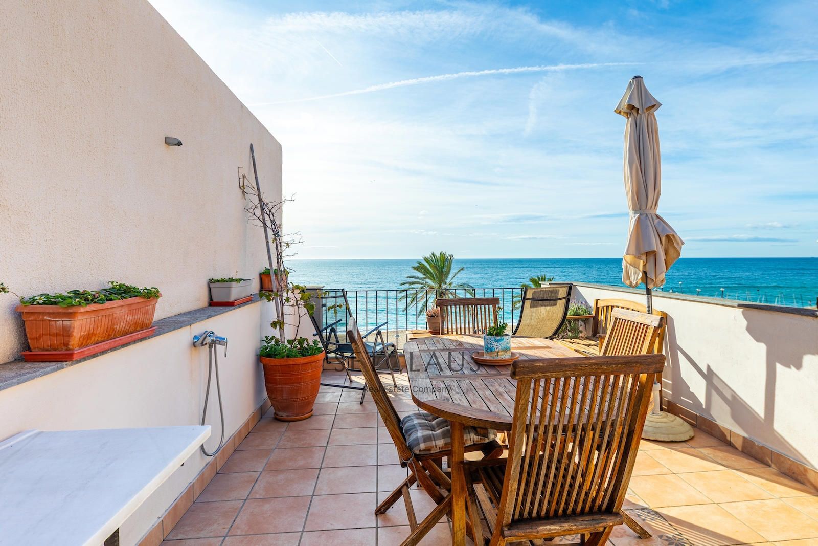 Comprar Adosada en primera línea de mar con vistas panorámicas y parking en El Masnou foto 17