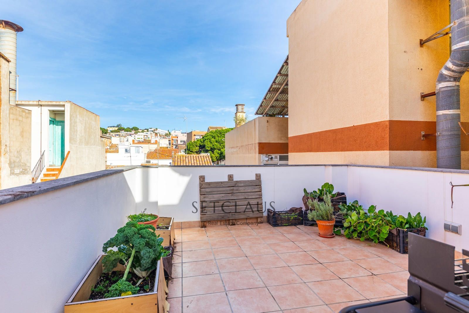 Comprar Adosada en primera línea de mar con vistas panorámicas y parking en El Masnou foto 22