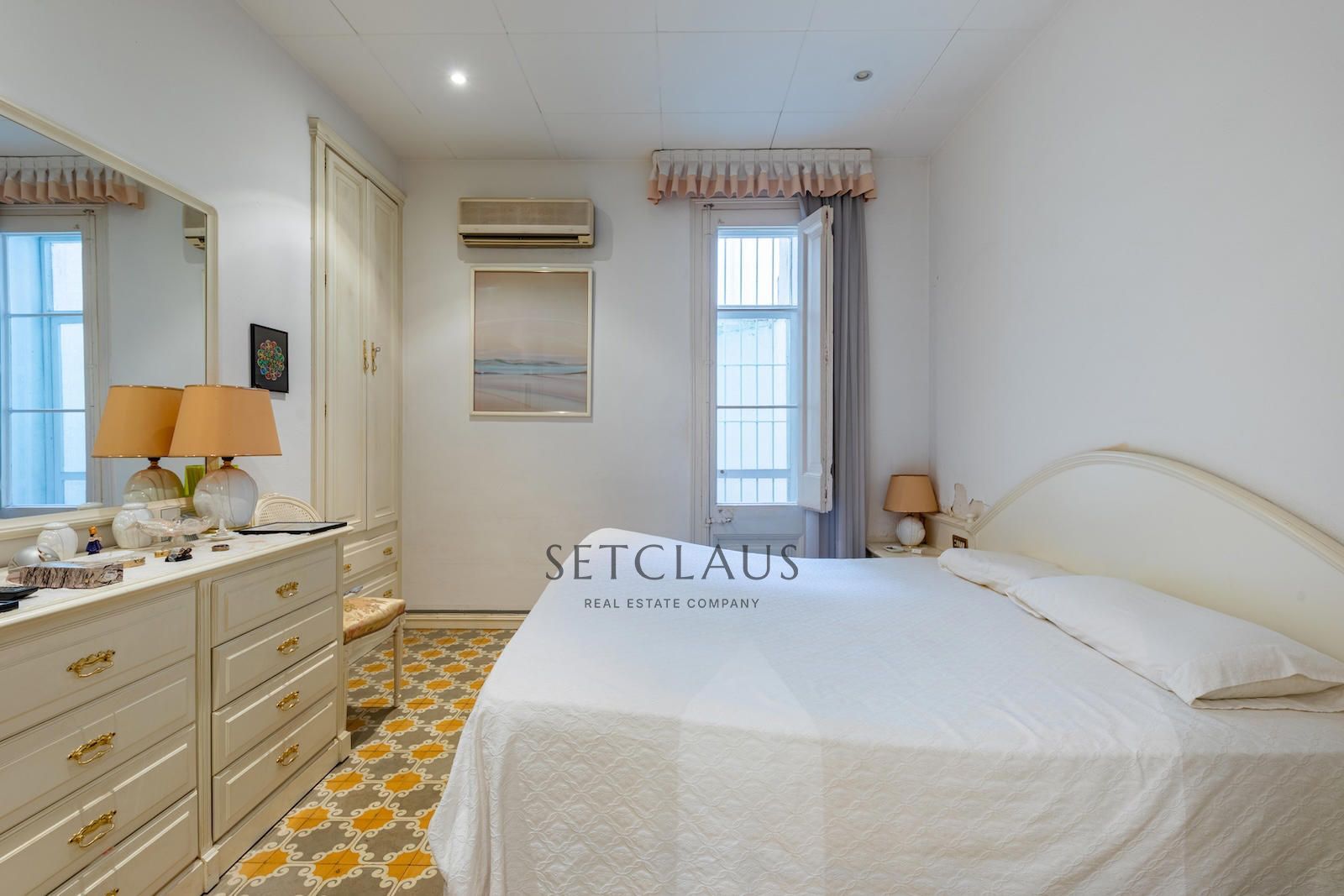 Comprar Primera línea de mar en El Masnou: 476 m² con vistas abiertas a Barcelona y Puerto foto 14