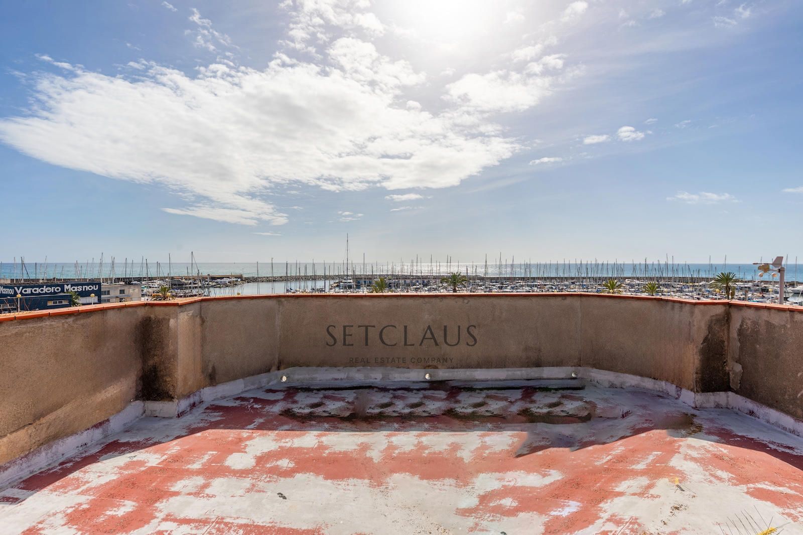 Comprar Primera línea de mar en El Masnou: 476 m² con vistas abiertas a Barcelona y Puerto foto 6