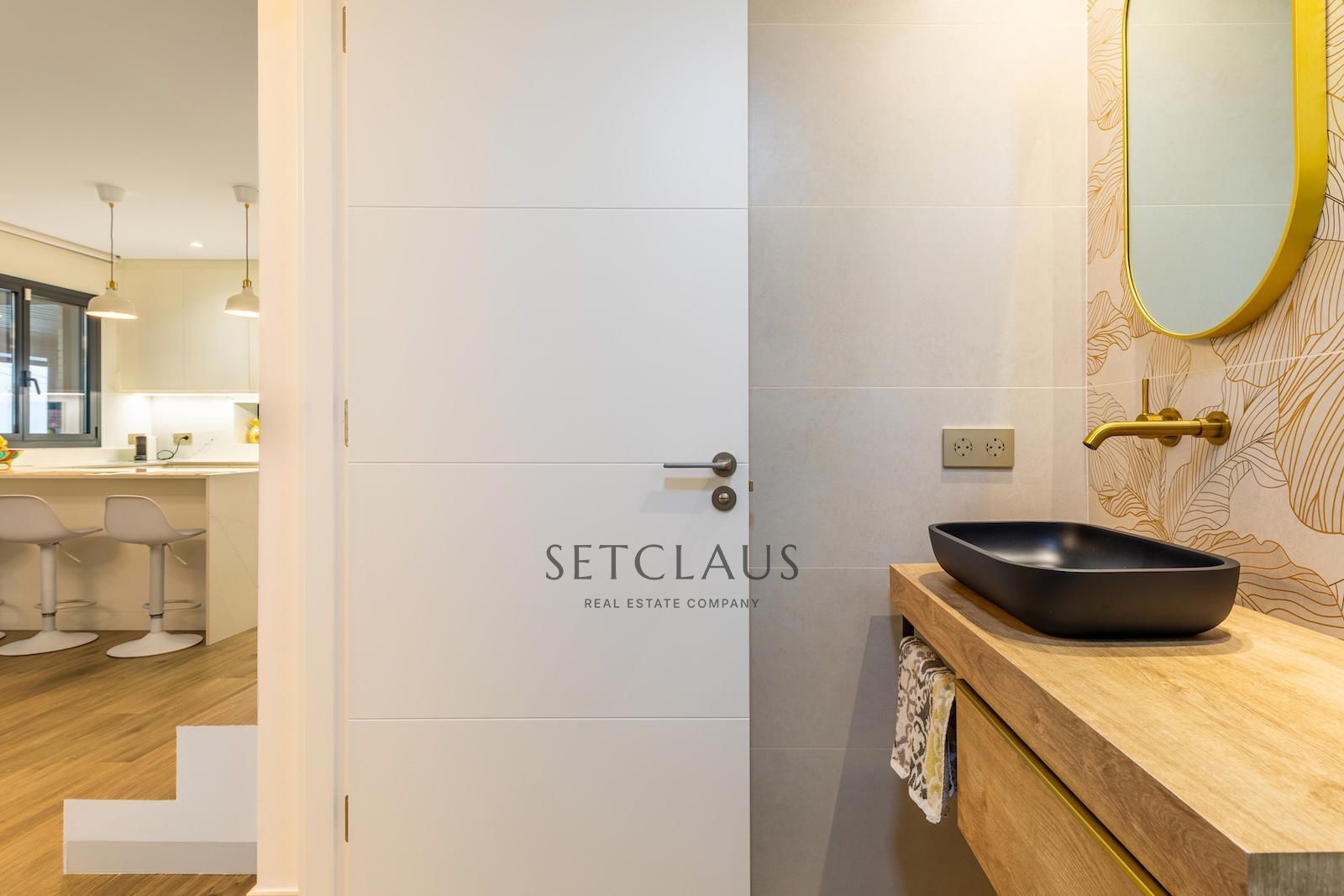 Comprar Impecable y moderno, con altas calidades y gran ubicación foto 26