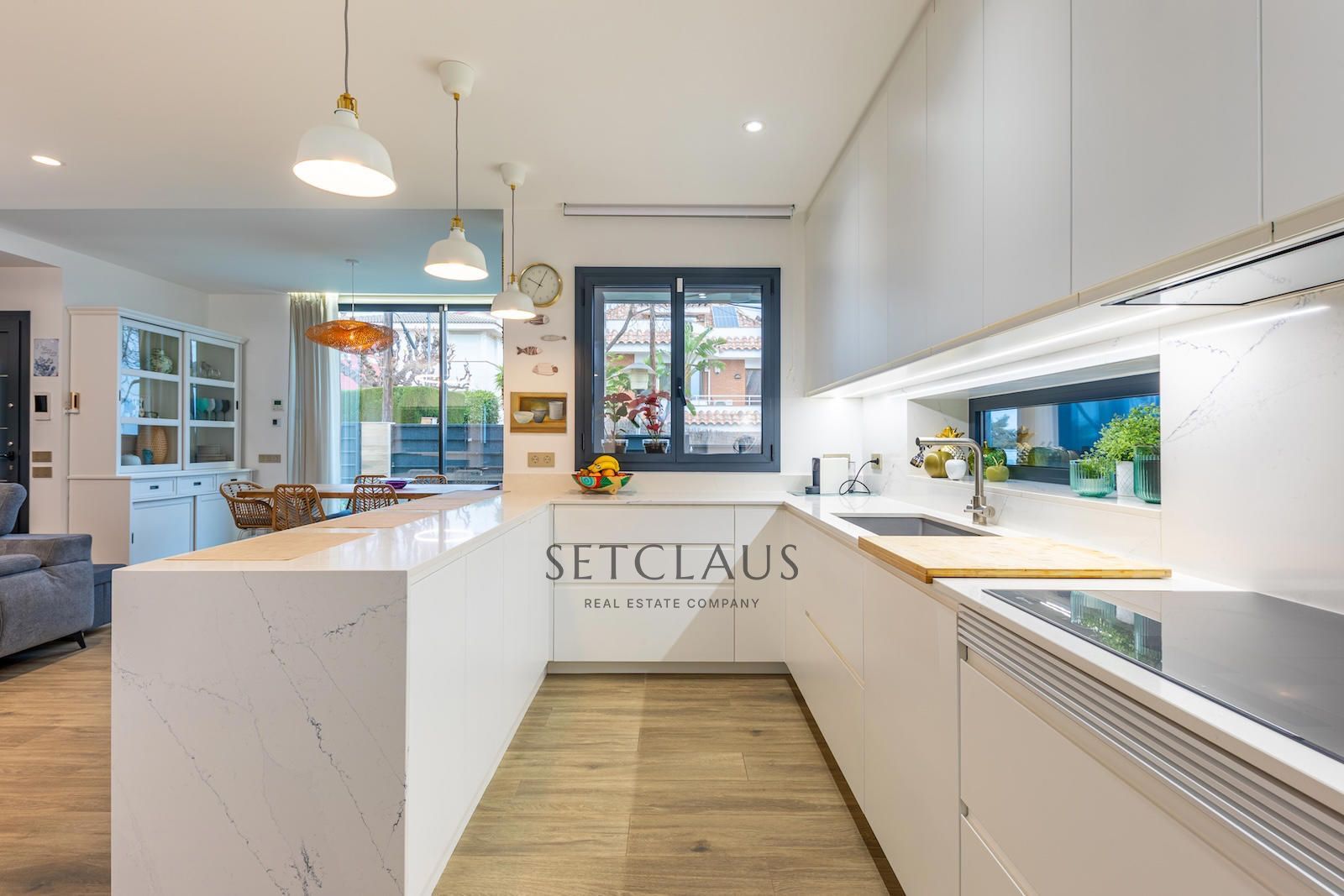 Comprar Impecable y moderno, con altas calidades y gran ubicación foto 29