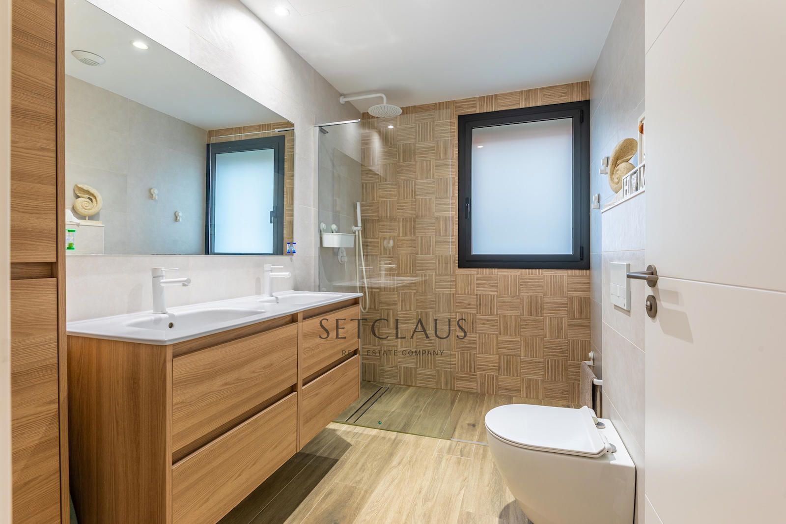 Comprar Impecable y moderno, con altas calidades y gran ubicación foto 52