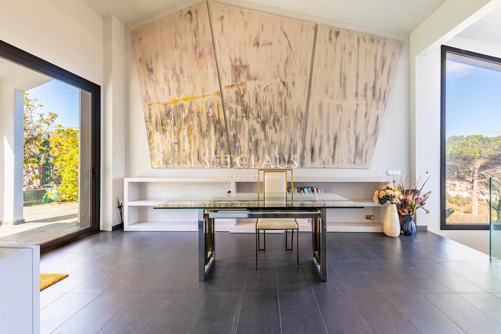 Comprar Diseño, luz y exclusividad: villa moderna con piscina y amplios espacios foto 36