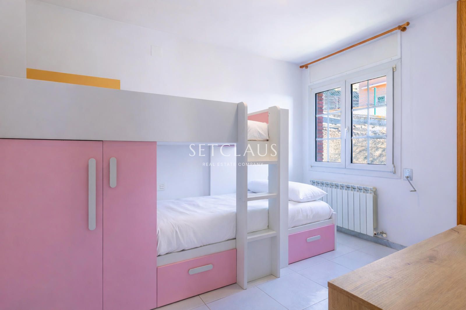 Comprar Chalet independiente con espectaculares vistas panorámicas al mar en Alella foto 35