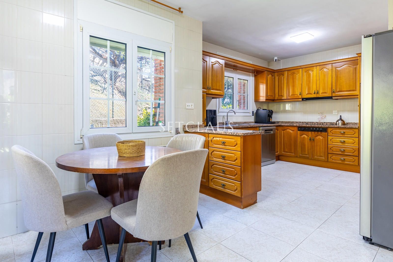 Comprar Chalet independiente con espectaculares vistas panorámicas al mar en Alella foto 22