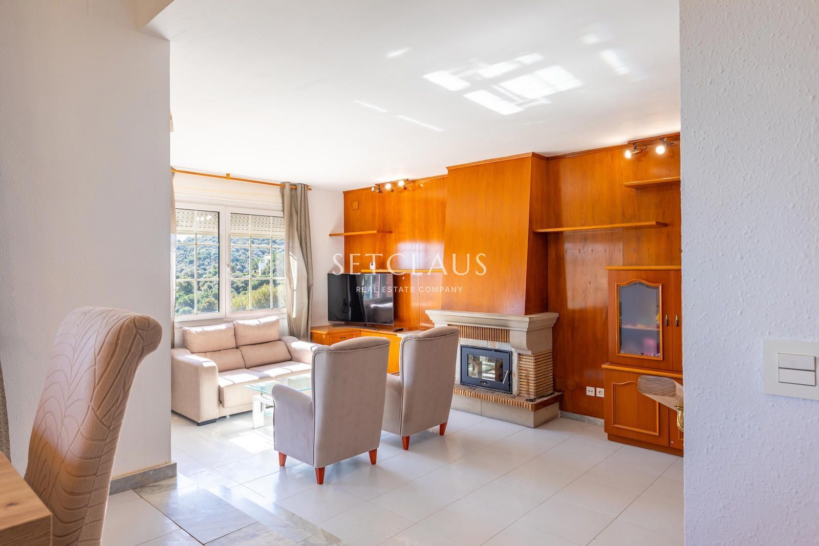 Comprar Chalet independiente con espectaculares vistas panorámicas al mar en Alella foto 5