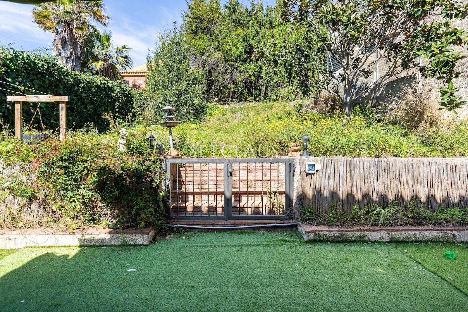 Comprar Chalet independiente con espectaculares vistas panorámicas al mar en Alella foto 38