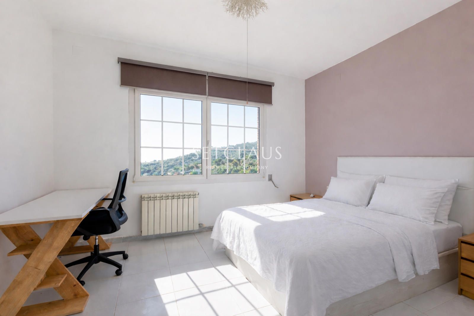 Comprar Chalet independiente con espectaculares vistas panorámicas al mar en Alella foto 30