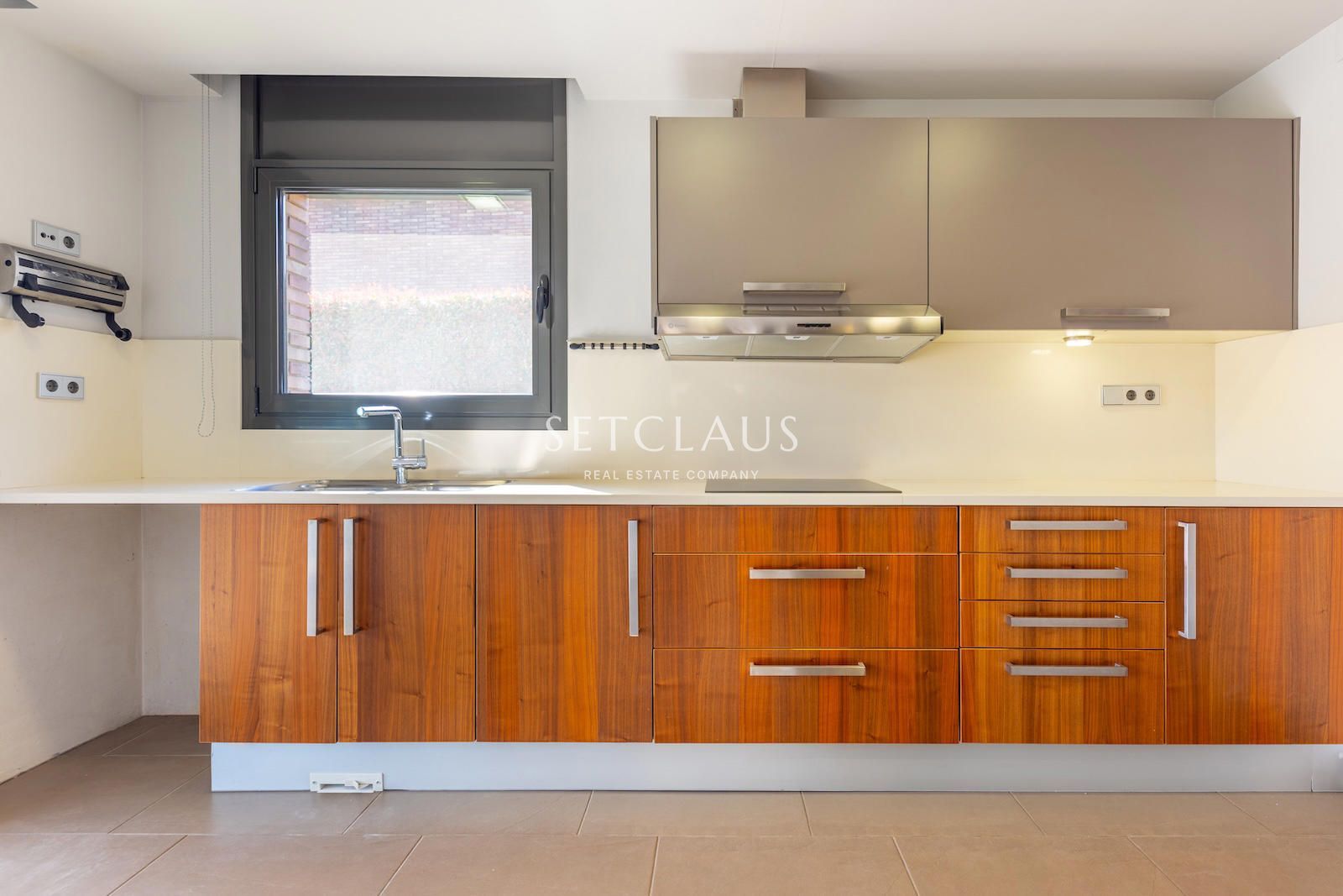 Comprar Amplia, luminosa y bien ubicada foto 19