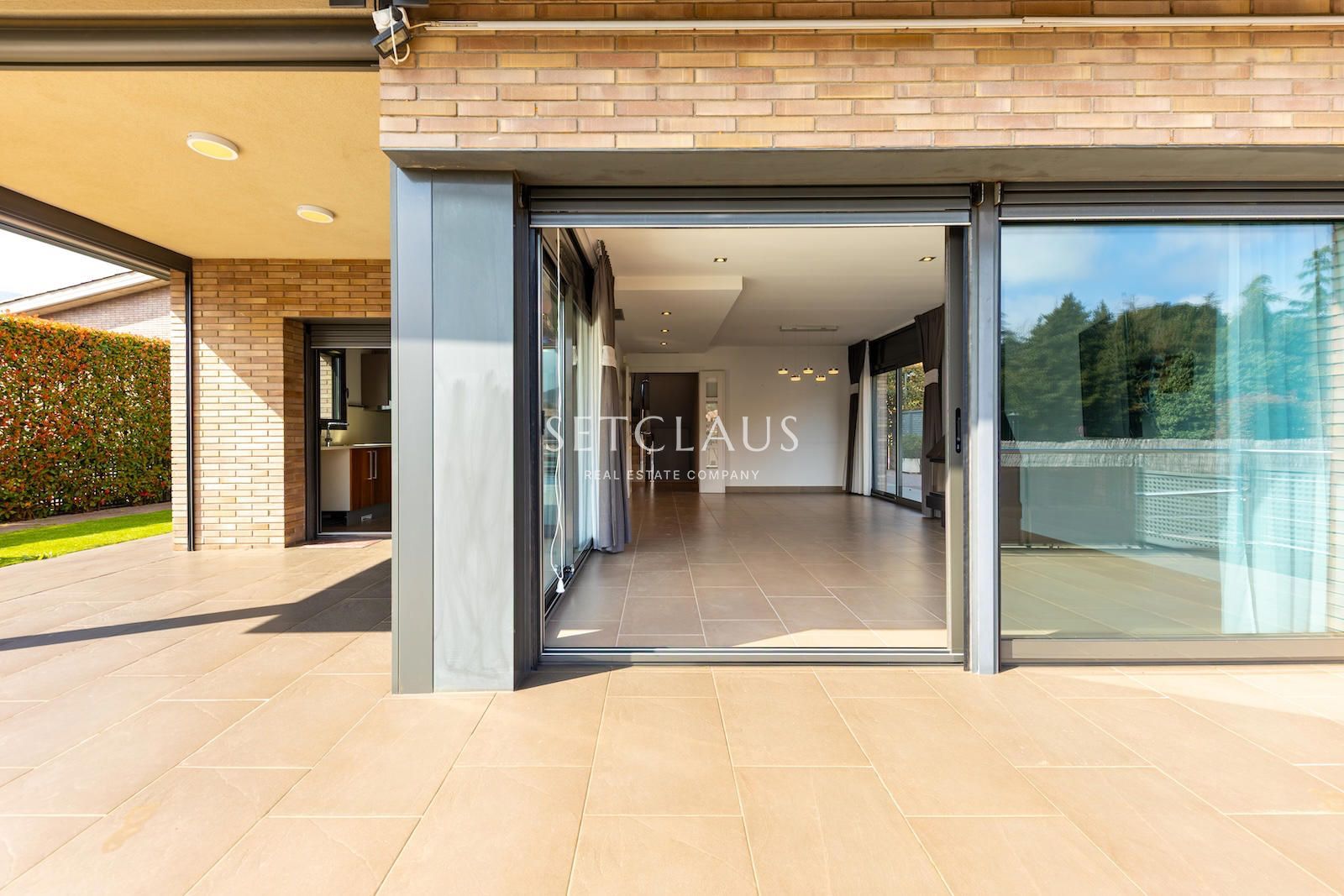 Comprar Amplia, luminosa y bien ubicada foto 8