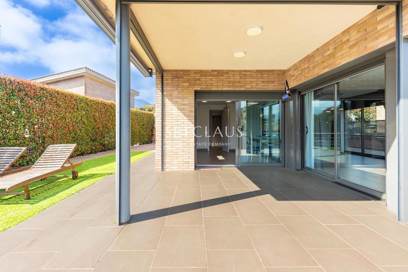 Comprar Amplia, luminosa y bien ubicada foto 11