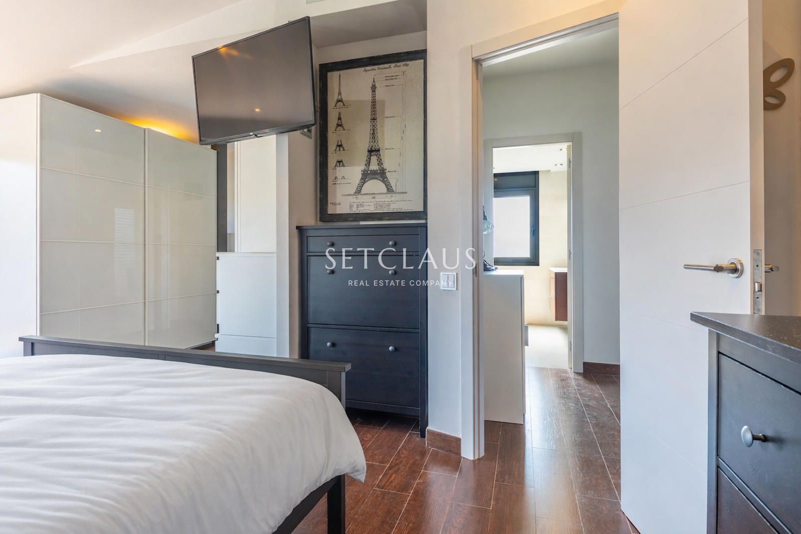 Comprar Amplia, luminosa y bien ubicada foto 27