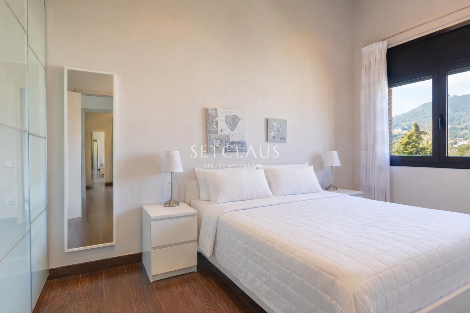 Comprar Amplia, luminosa y bien ubicada foto 35