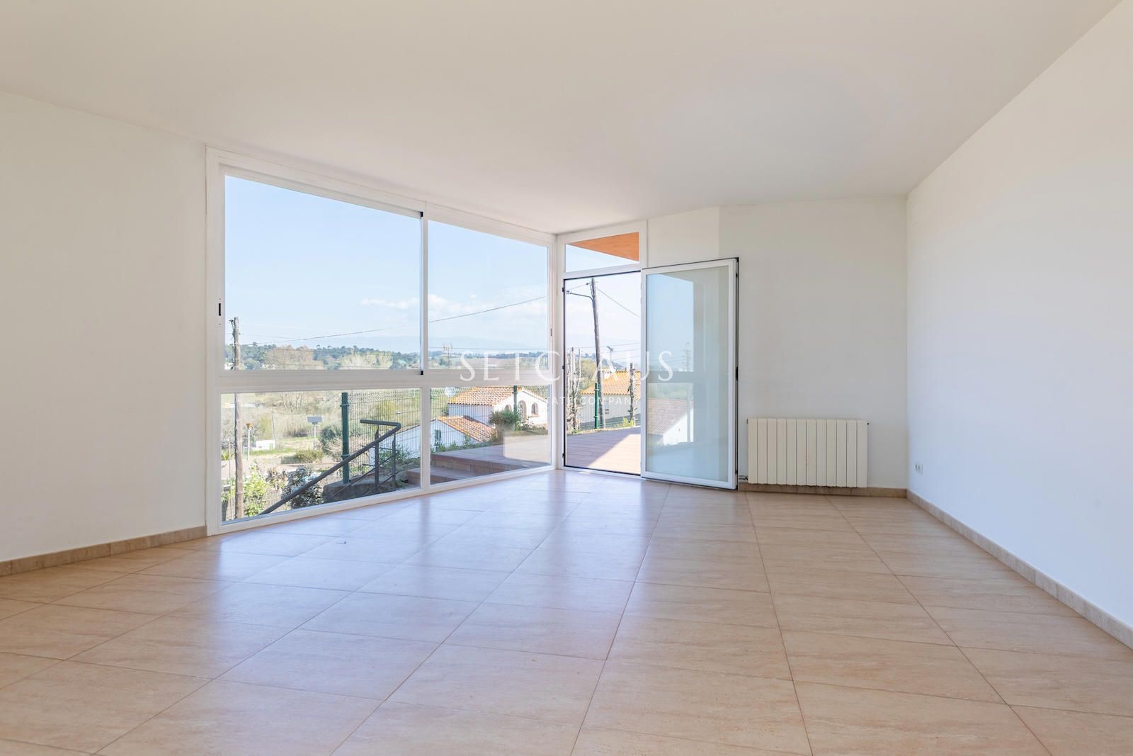 Comprar Chalet independiente en una sola planta y con mucha luz. foto 11