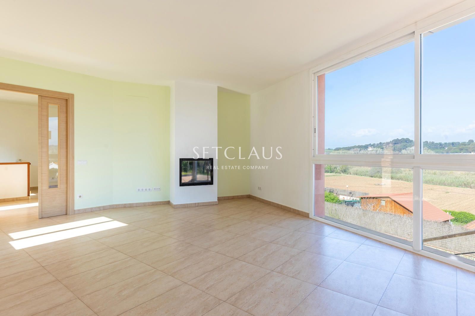 Comprar Chalet independiente en una sola planta y con mucha luz. foto 14