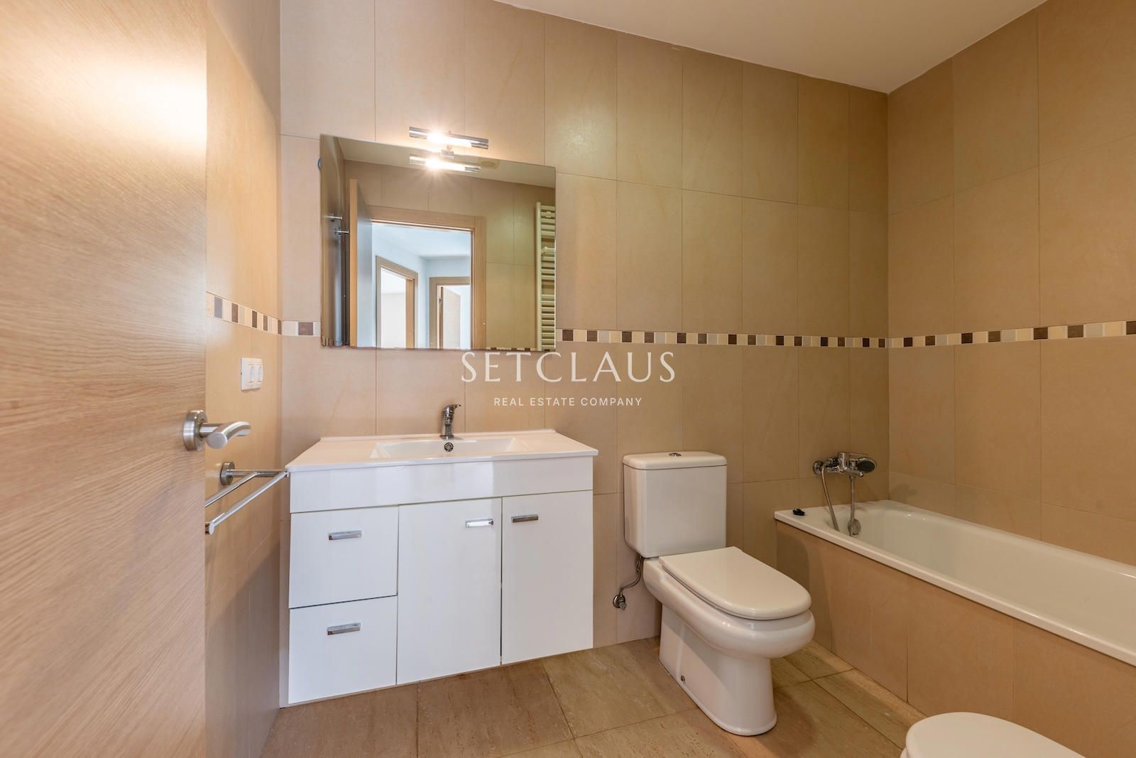 Comprar Chalet independiente en una sola planta y con mucha luz. foto 29