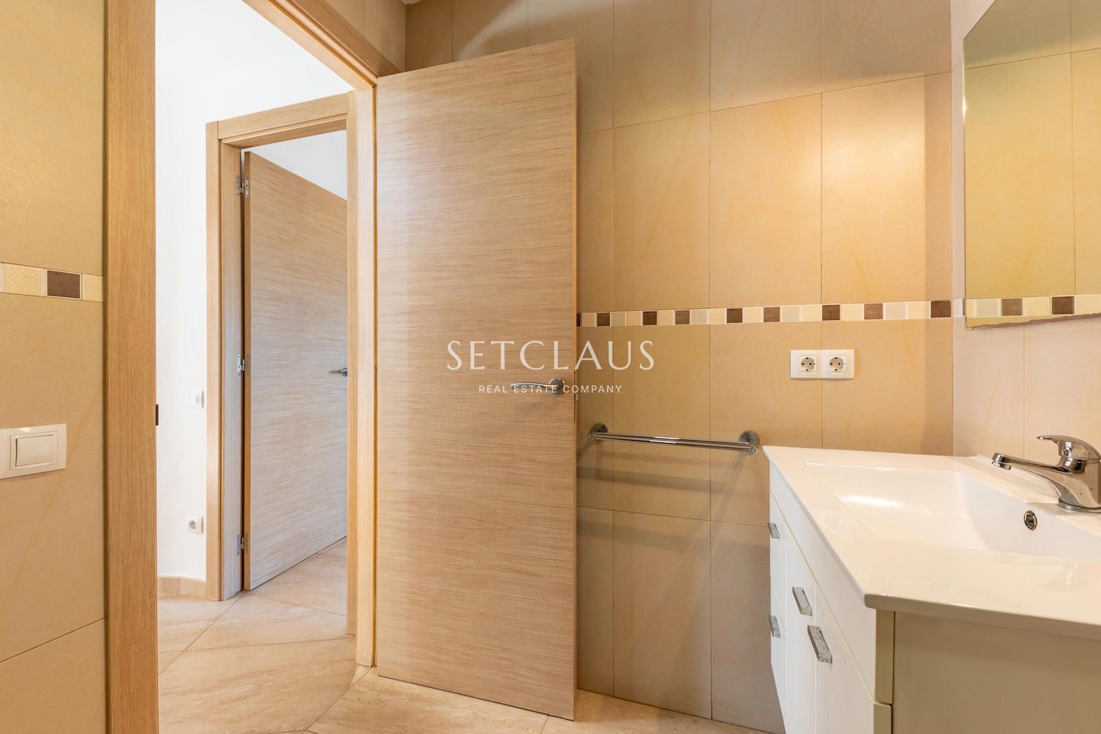 Comprar Chalet independiente en una sola planta y con mucha luz. foto 30