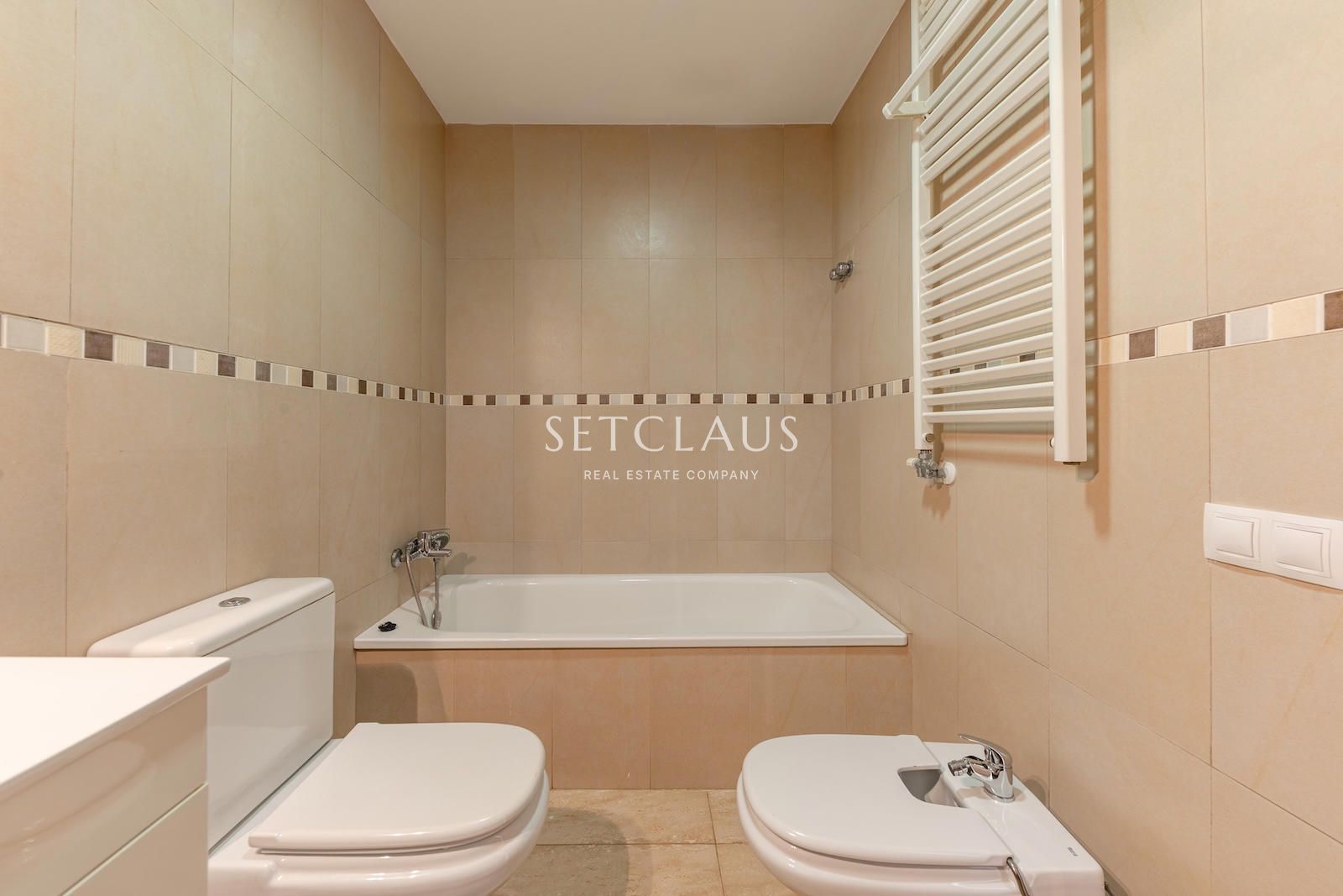 Comprar Chalet independiente en una sola planta y con mucha luz. foto 31