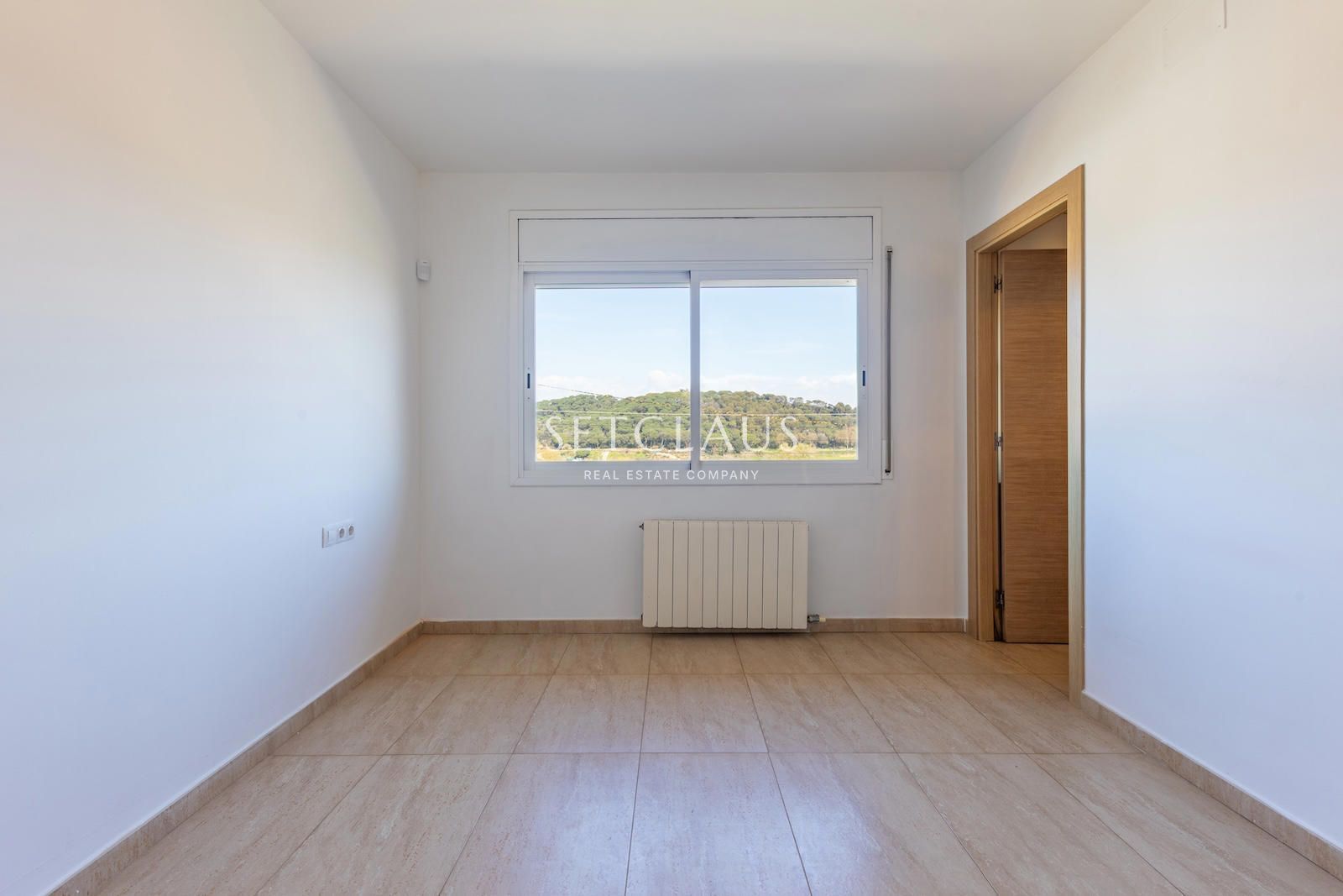 Comprar Chalet independiente en una sola planta y con mucha luz. foto 33