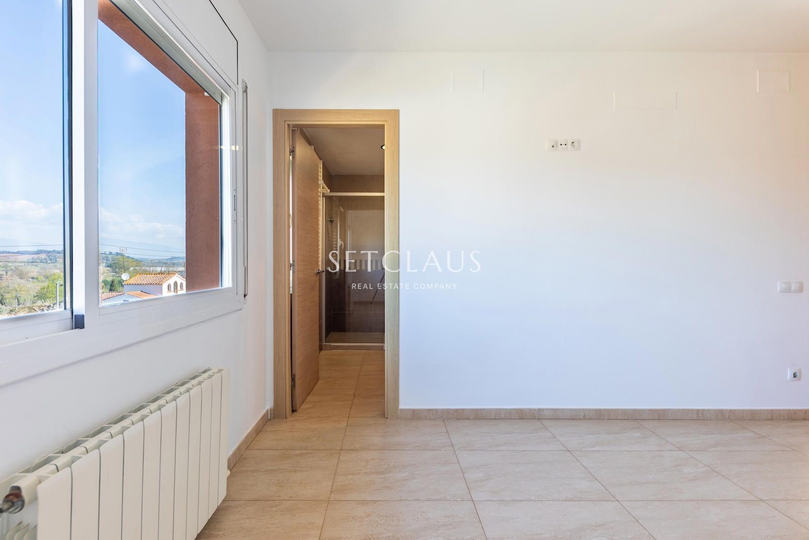 Comprar Chalet independiente en una sola planta y con mucha luz. foto 34