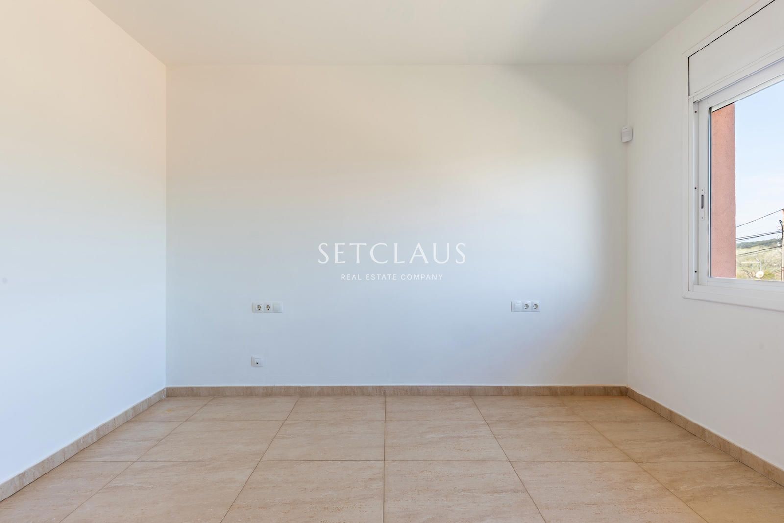 Comprar Chalet independiente en una sola planta y con mucha luz. foto 36