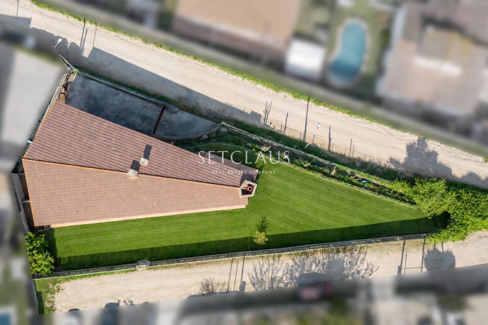 Comprar Chalet independiente en una sola planta y con mucha luz. foto 8