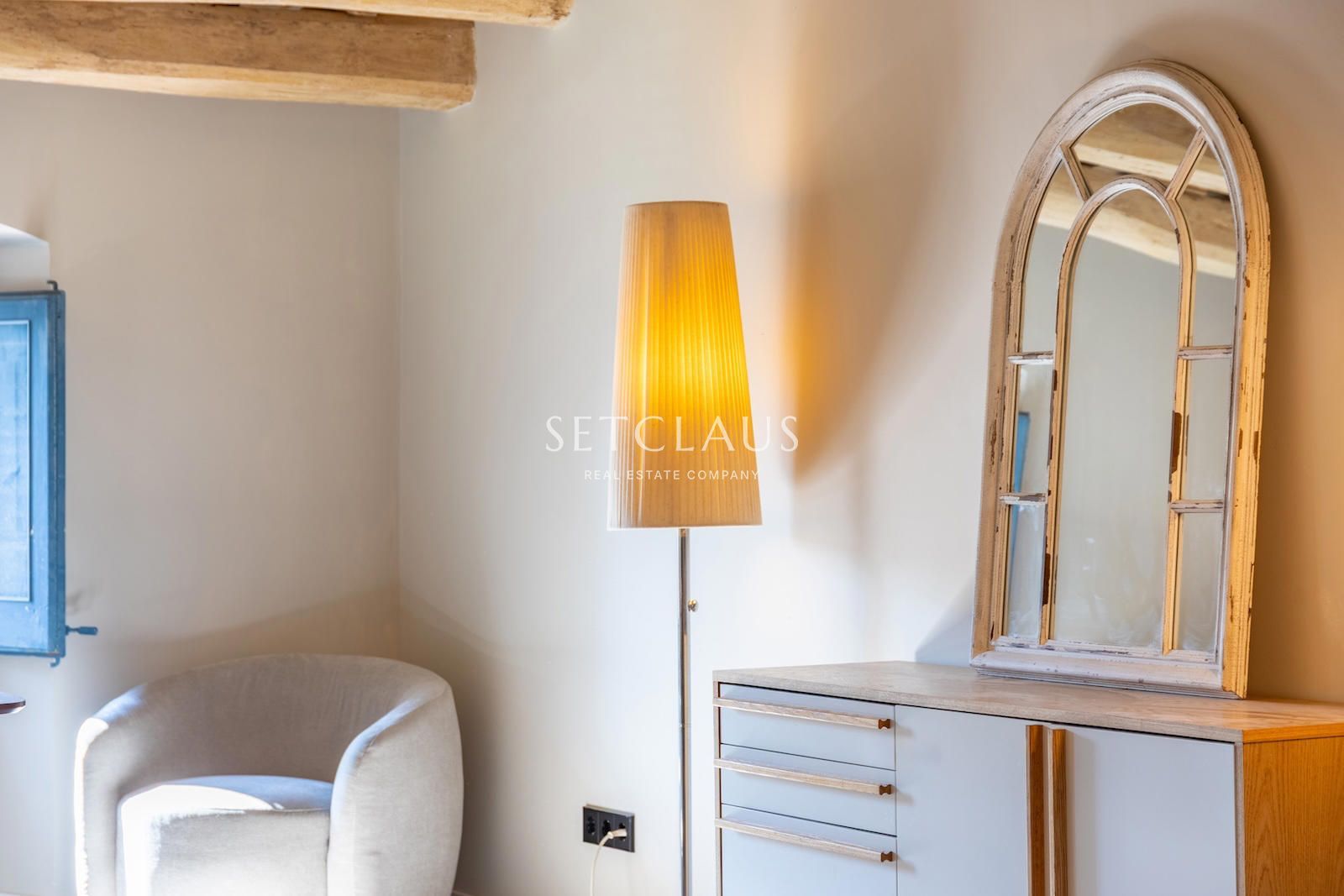 Comprar Espectacular casa de pueblo reformada en el centro de El Masnou foto 39