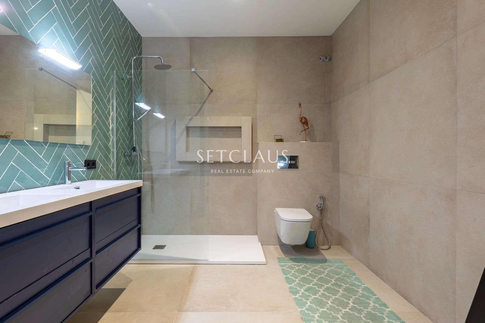 Comprar Espectacular casa de pueblo reformada en el centro de El Masnou foto 41