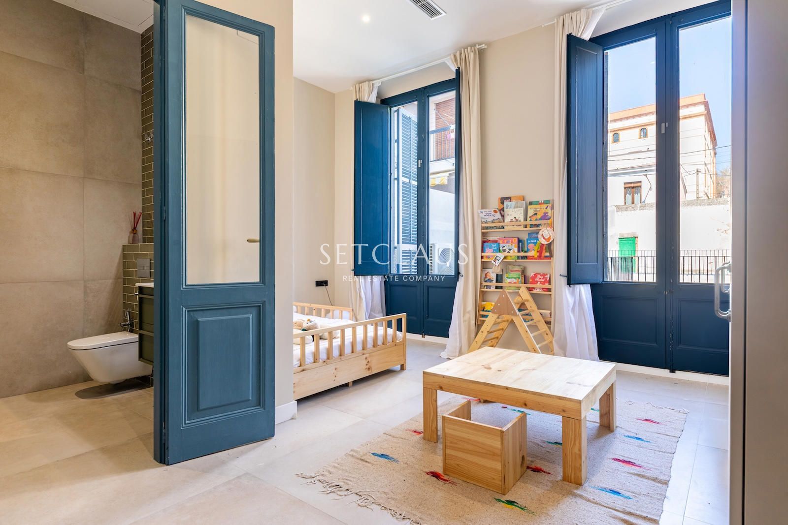 Comprar Espectacular casa de pueblo reformada en el centro de El Masnou foto 64