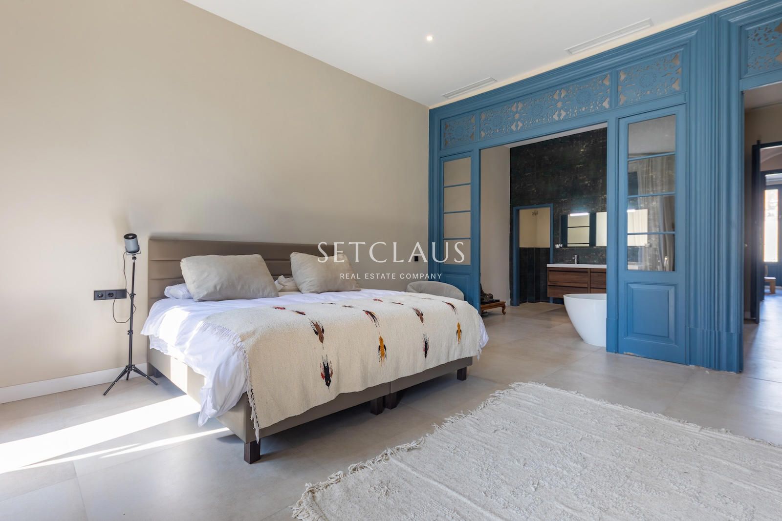 Comprar Espectacular casa de pueblo reformada en el centro de El Masnou foto 44