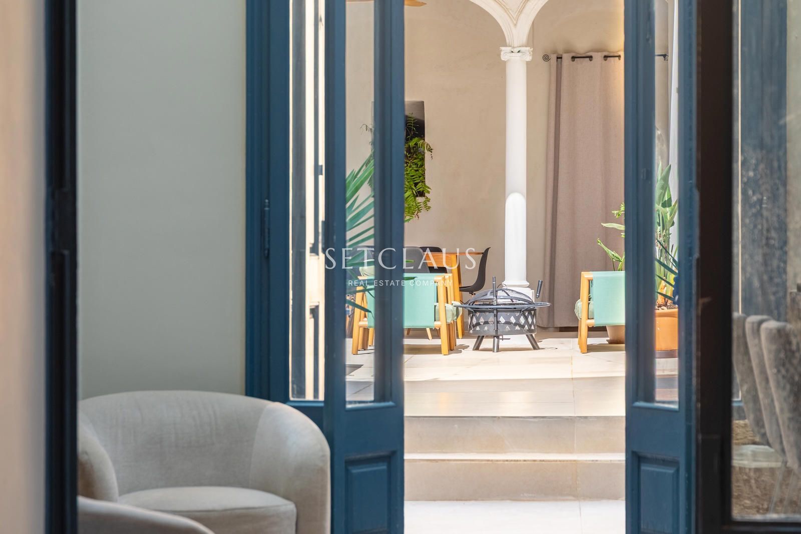 Comprar Espectacular casa de pueblo reformada en el centro de El Masnou foto 31