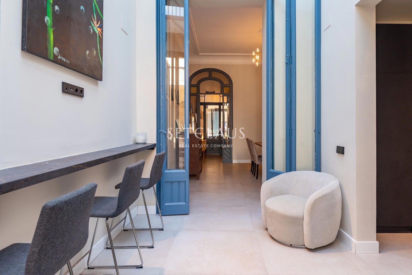 Comprar Espectacular casa de pueblo reformada en el centro de El Masnou foto 29