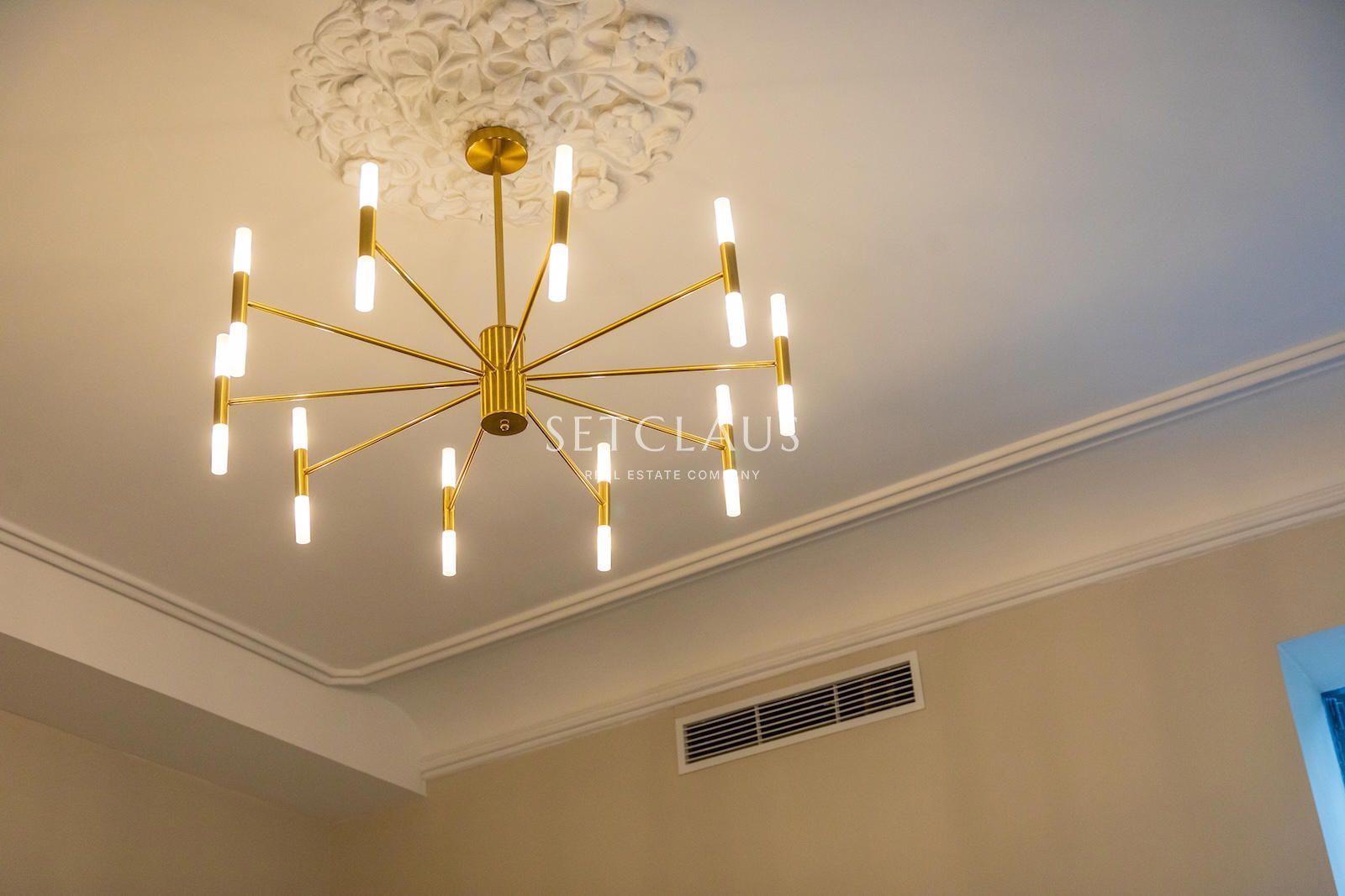 Comprar Espectacular casa de pueblo reformada en el centro de El Masnou foto 25