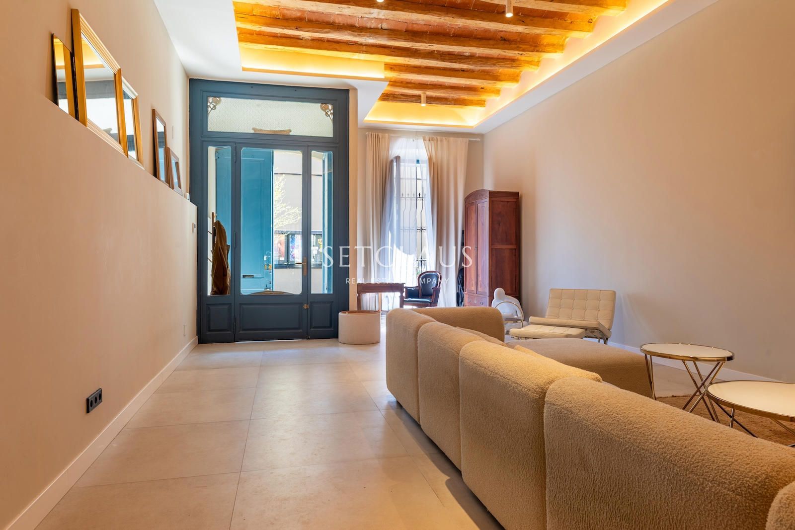 Comprar Espectacular casa de pueblo reformada en el centro de El Masnou foto 19