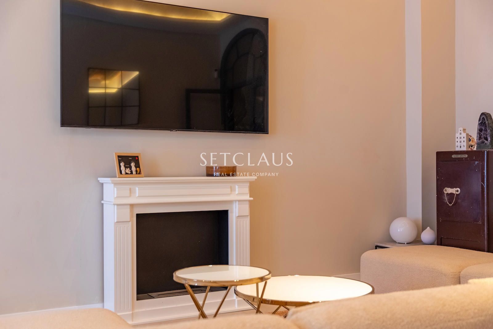 Comprar Espectacular casa de pueblo reformada en el centro de El Masnou foto 16