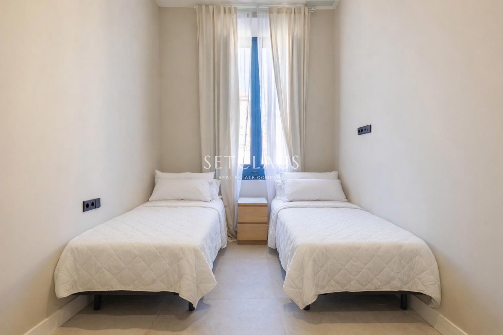 Comprar Espectacular casa de pueblo reformada en el centro de El Masnou foto 58