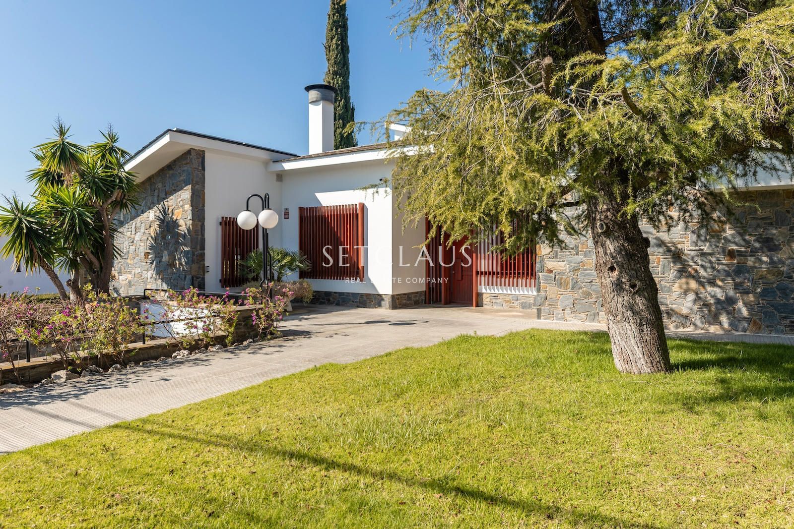Comprar Xalet amb àmplia parcel·la foto 36