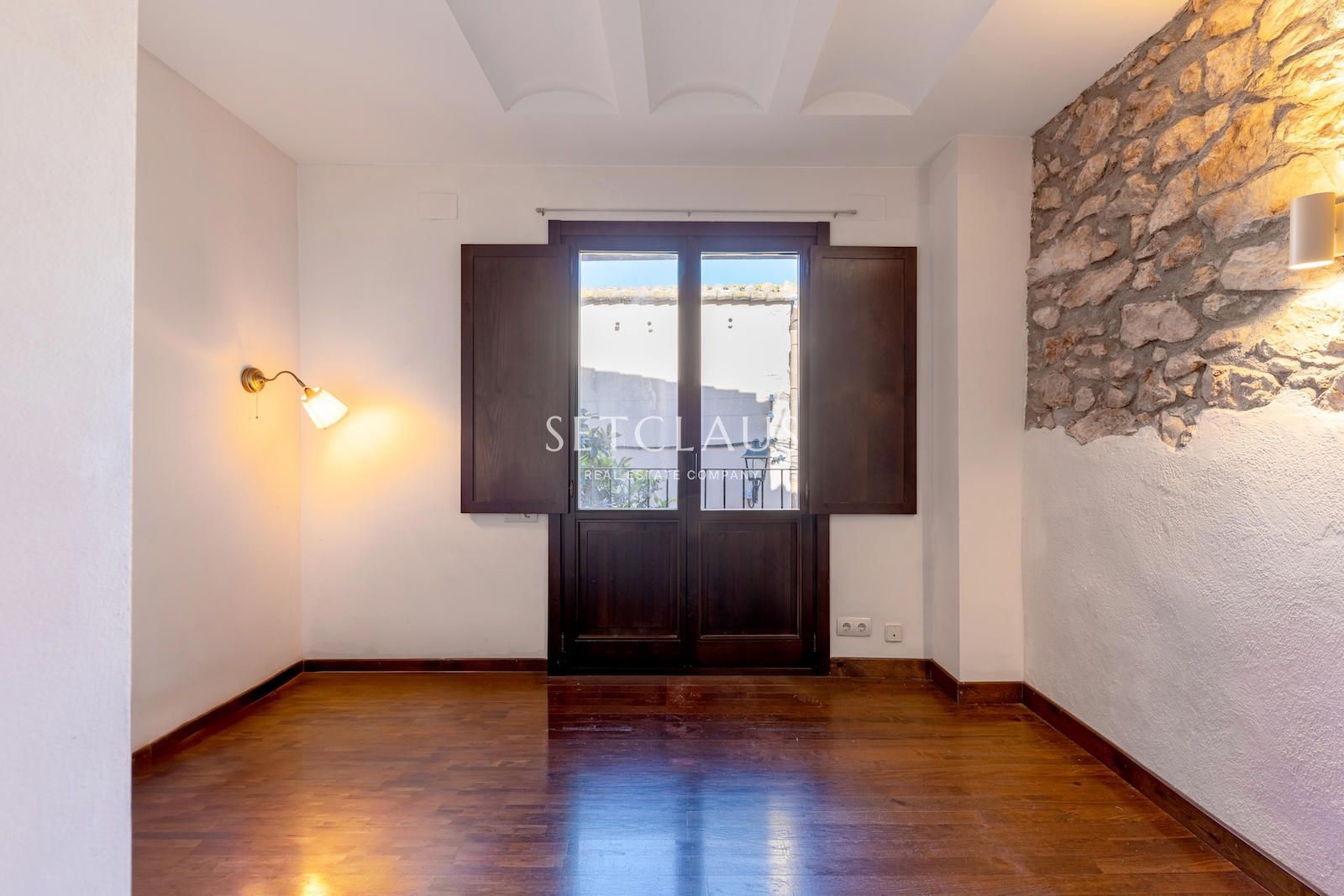 Comprar Casa de pueblo con caracter en entorno histórico foto 24