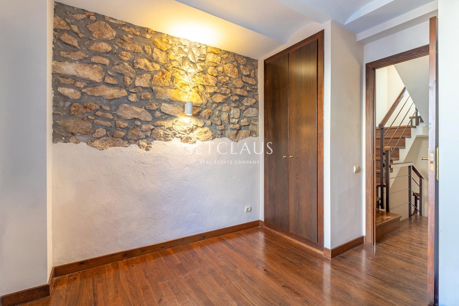 Comprar Casa de pueblo con caracter en entorno histórico foto 26