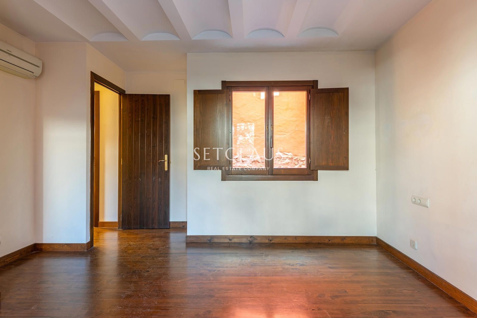 Comprar Casa de pueblo con caracter en entorno histórico foto 33