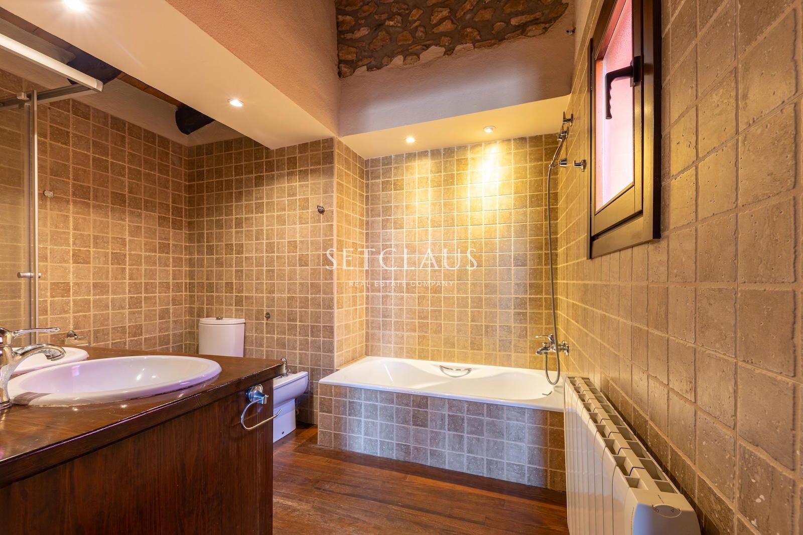 Comprar Casa de pueblo con caracter en entorno histórico foto 43