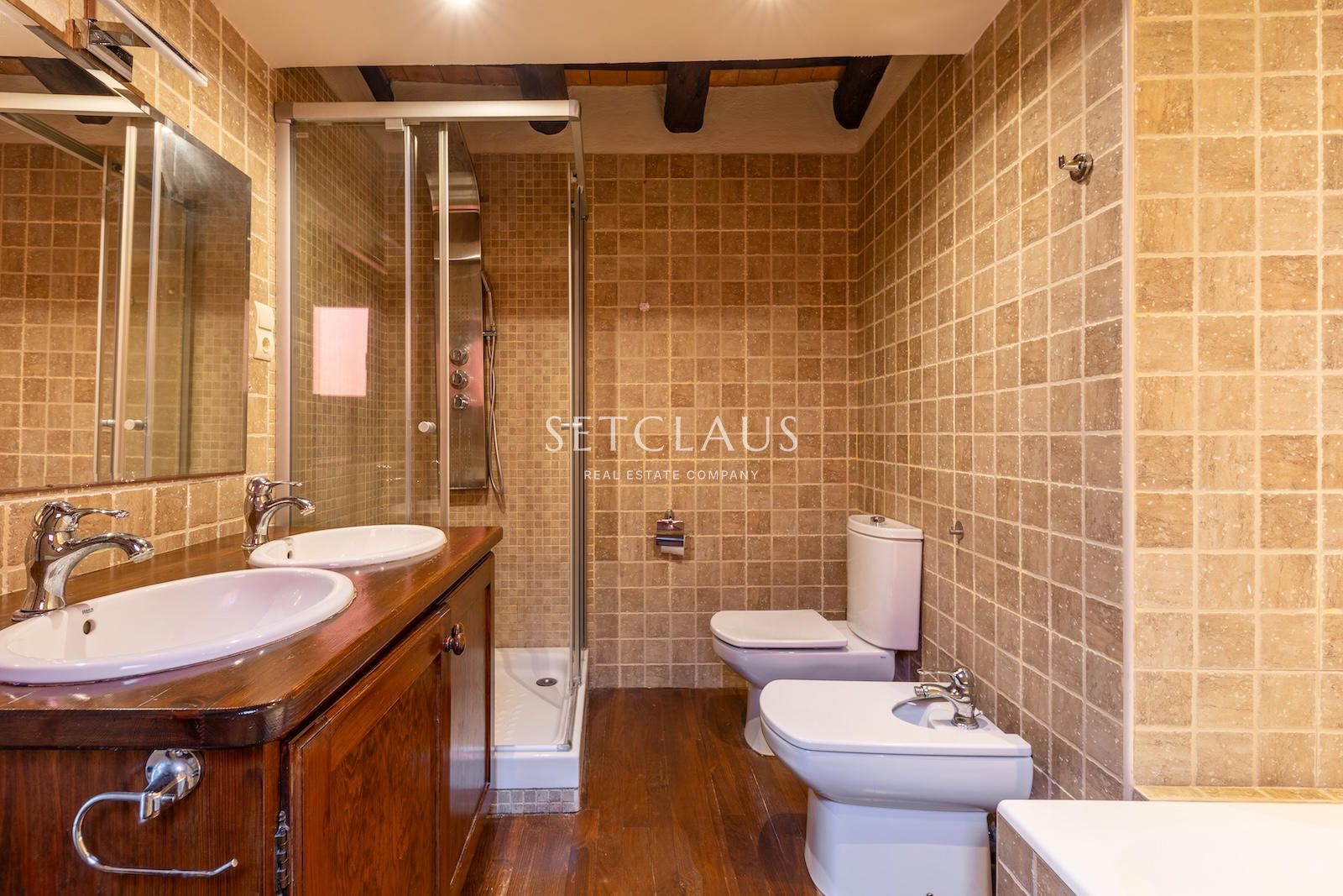 Comprar Casa de pueblo con caracter en entorno histórico foto 44