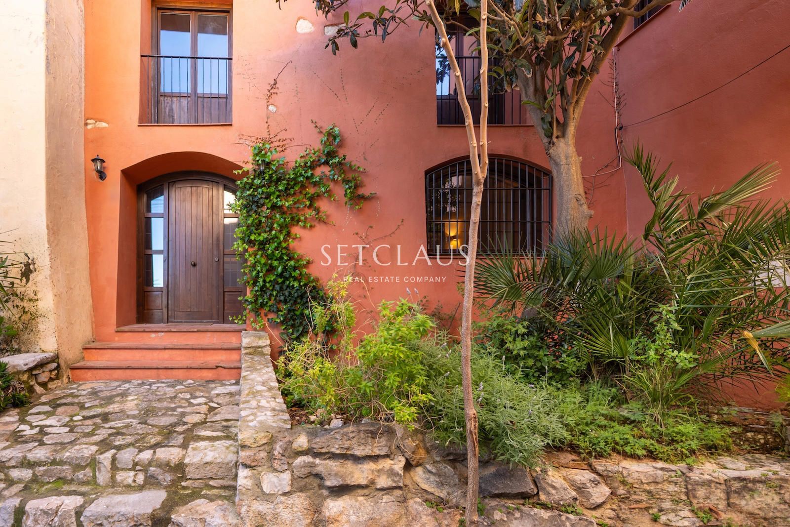 Comprar Casa de pueblo con caracter en entorno histórico foto 4