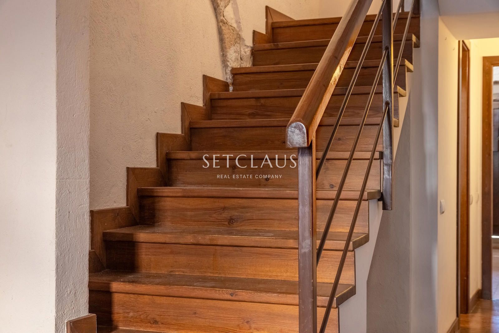 Comprar Casa de pueblo con caracter en entorno histórico foto 9